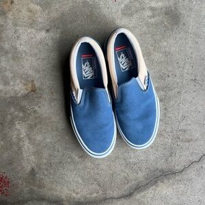 Vans Suede Classic Slip-On - W8.5